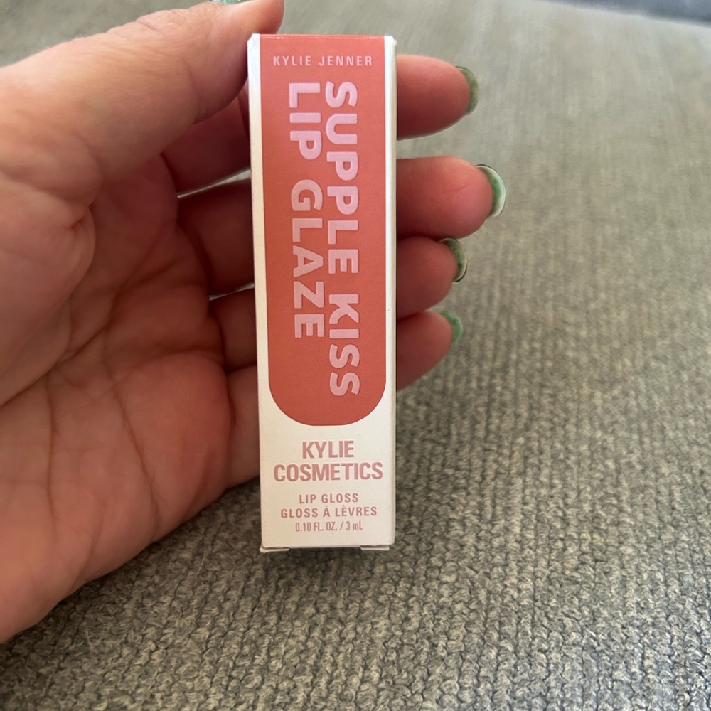 Kylie Cosmetics Supple Kiss Lip Glaze - Pink “All Yours”